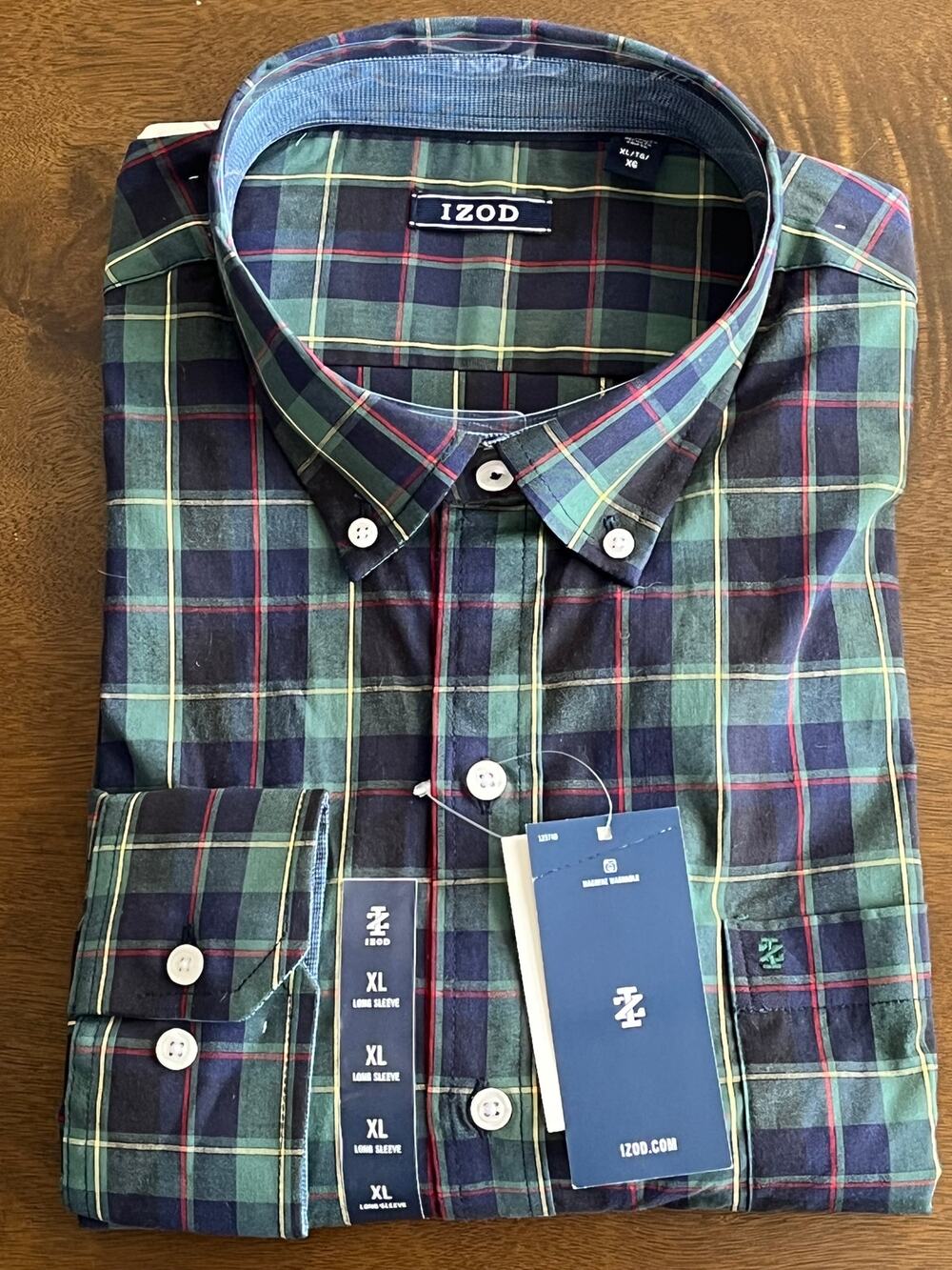 NWT Men's Izod button down, long sleeved size XL green